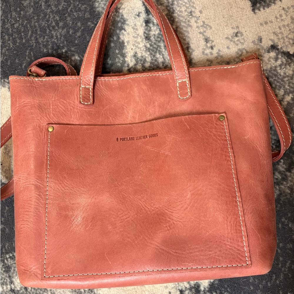 Portland Leather Peony Medium Zippered Crossbody
